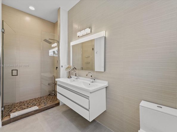 1631 NE 9th St 1631, Fort Lauderdale FL 33304