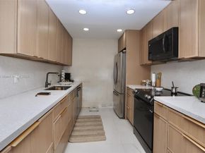 2500 Parkview Dr 2407, Hallandale Beach FL 33009