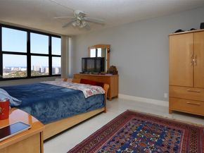 2500 Parkview Dr 2407, Hallandale Beach FL 33009