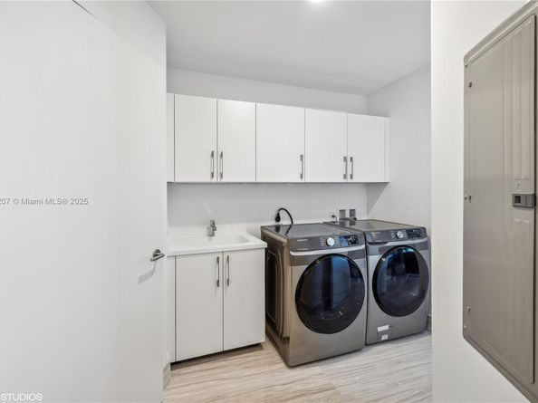 18555 Collins Ave 1101, Sunny Isles Beach FL 33160