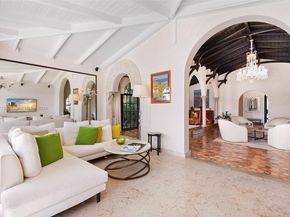 527 E Dilido Dr, Miami Beach FL 33139