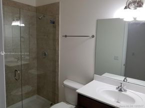 290 NW 109th Ave 216, Miami FL 33172