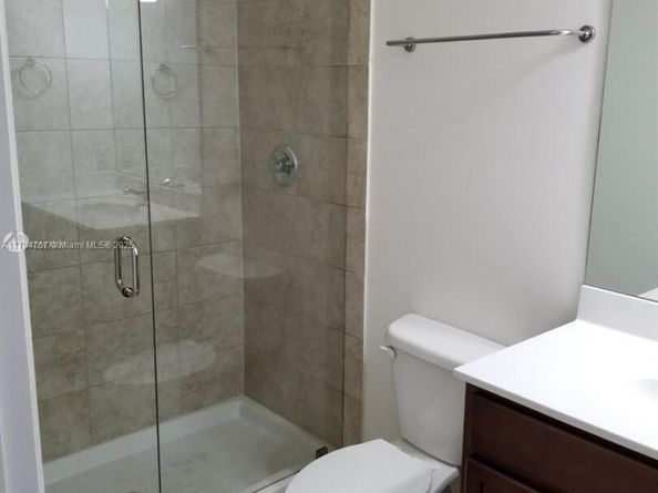 290 NW 109th Ave 216, Miami FL 33172