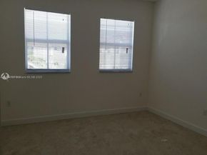290 NW 109th Ave 216, Miami FL 33172
