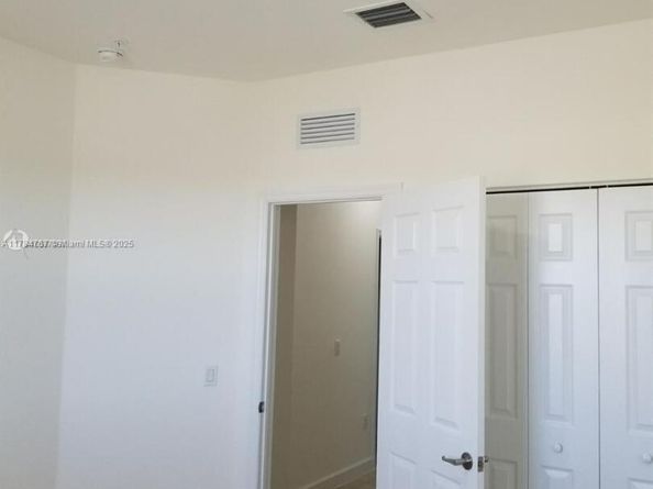 290 NW 109th Ave 216, Miami FL 33172