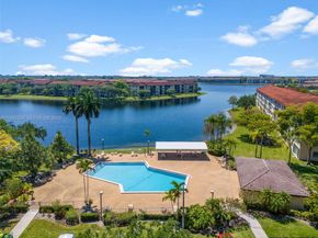 13355 SW 16th Ct 211E, Pembroke Pines FL 33027