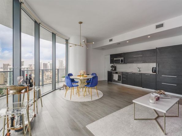 45 SW 9th ST 4108, Miami FL 33130