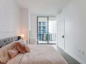 45 SW 9th ST 4108, Miami FL 33130