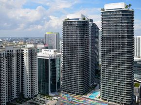 45 SW 9th ST 4108, Miami FL 33130