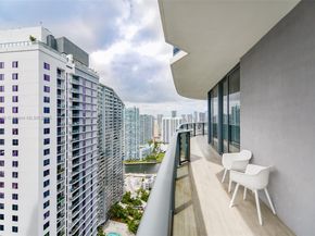 45 SW 9th ST 4108, Miami FL 33130