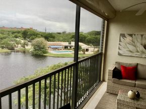 2334 S Cypress Bend Dr 501, Pompano Beach FL 33069