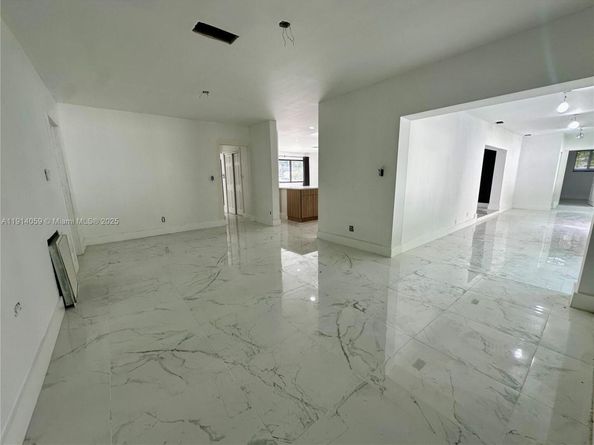 2931 NW 8th Rd, Fort Lauderdale FL 33311