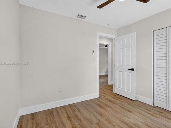 3239 Meadow Rd, Palm Springs FL 33406