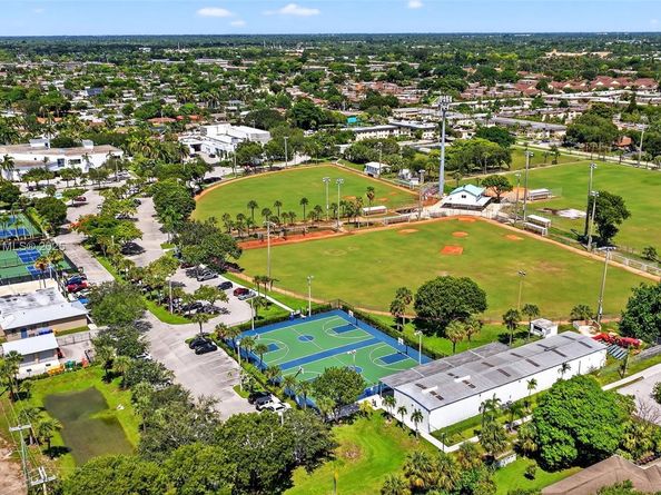 3239 Meadow Rd, Palm Springs FL 33406