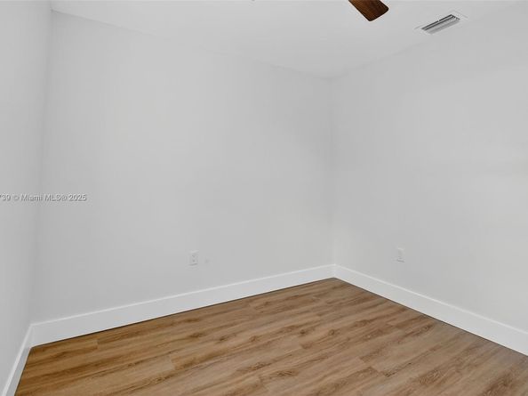 3239 Meadow Rd, Palm Springs FL 33406