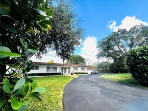 7500 SW 81st Ave, Miami FL 33143