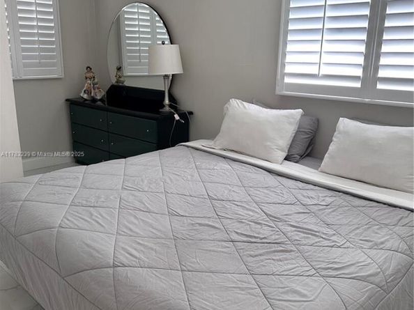 7500 SW 81st Ave, Miami FL 33143
