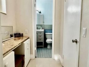 7500 SW 81st Ave, Miami FL 33143