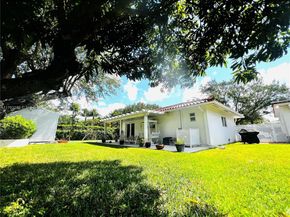 7500 SW 81st Ave, Miami FL 33143