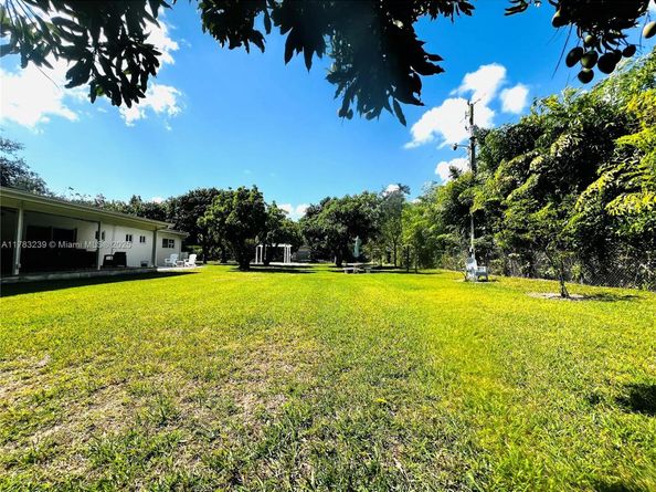 7500 SW 81st Ave, Miami FL 33143