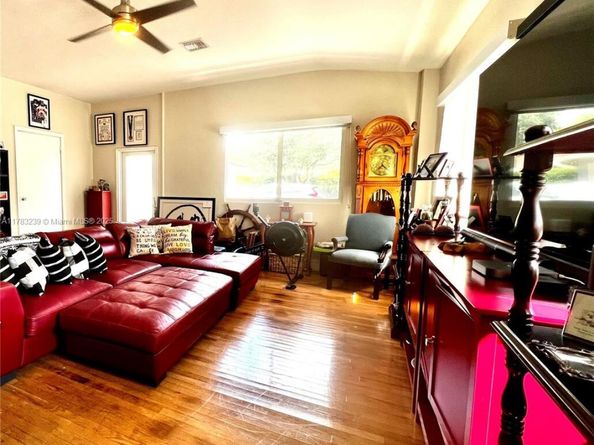 7500 SW 81st Ave, Miami FL 33143