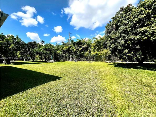 7500 SW 81st Ave, Miami FL 33143