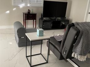 7500 SW 81st Ave, Miami FL 33143