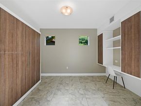 440 Rosaro Ave, Coral Gables FL 33146