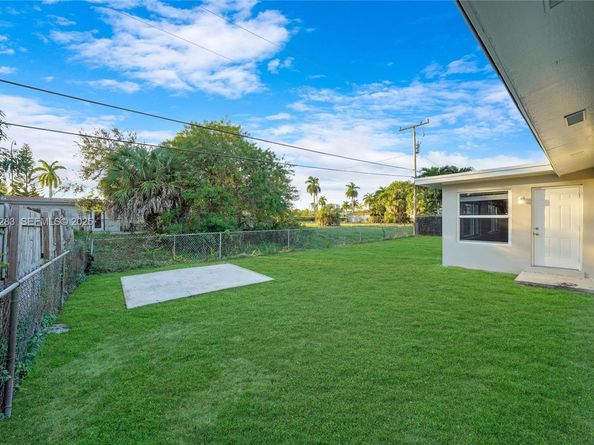 1111 SW 39th Ave, Fort Lauderdale FL 33312