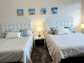 26 Diplomat Pkwy 2214, Hallandale Beach FL 33009
