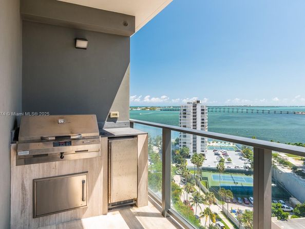 1451 Brickell Ave 1404, Miami FL 33131