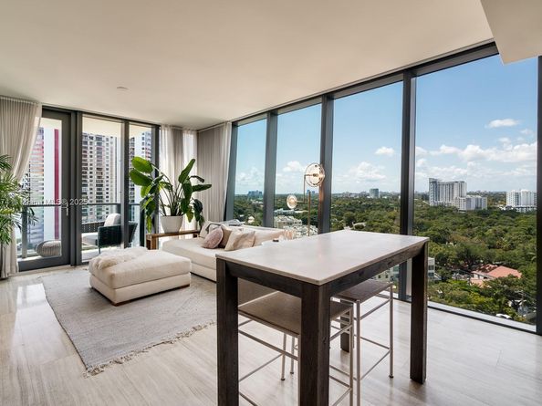 1451 Brickell Ave 1404, Miami FL 33131