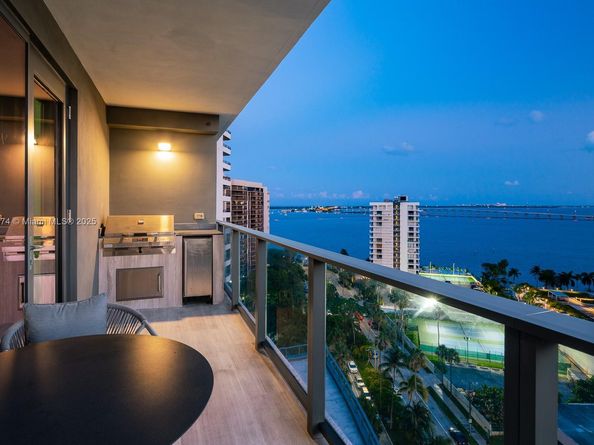 1451 Brickell Ave 1404, Miami FL 33131