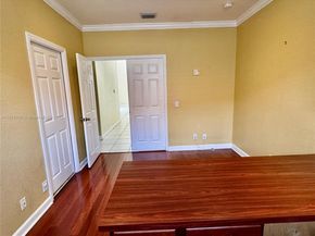 1379 NW 166th Ave, Pembroke Pines FL 33028