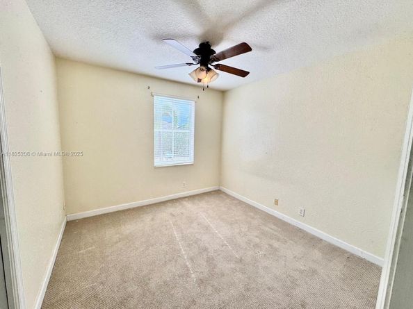 1379 NW 166th Ave, Pembroke Pines FL 33028