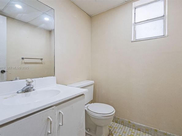 9371 Fontainebleau Blvd I112, Miami FL 33172