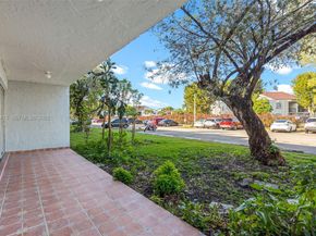 9371 Fontainebleau Blvd I112, Miami FL 33172