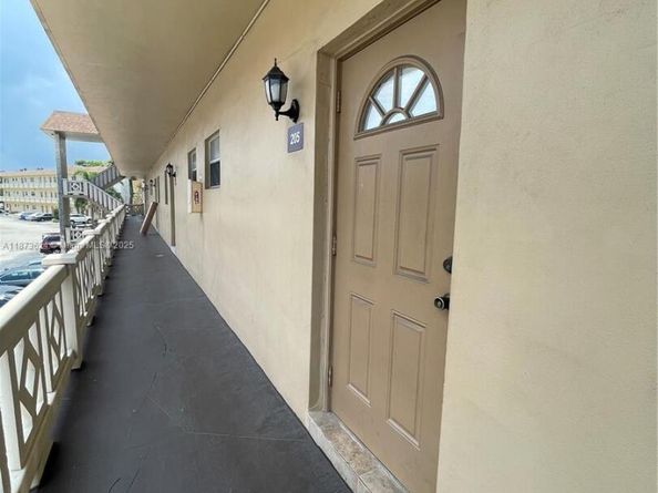 Undisclosed Address #A11873624, Lauderdale Lakes FL 33313