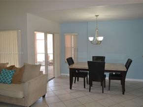 1537 E Lake Ct, Hollywood FL 33020