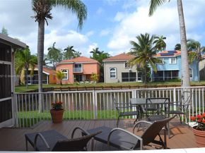 1537 E Lake Ct, Hollywood FL 33020