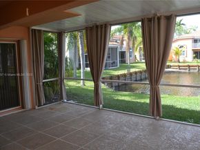 1537 E Lake Ct, Hollywood FL 33020