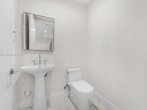275 Giralda Ave 6E, Coral Gables FL 33134
