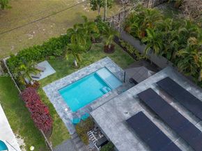 1324 NE 14th Ave, Fort Lauderdale FL 33304