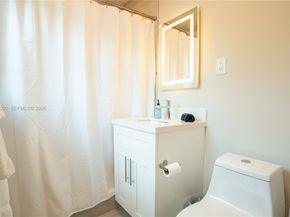 1324 NE 14th Ave, Fort Lauderdale FL 33304