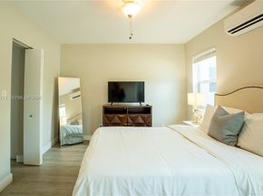 1324 NE 14th Ave, Fort Lauderdale FL 33304