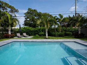 1324 NE 14th Ave, Fort Lauderdale FL 33304