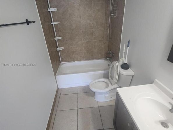 4150 NW 90th Ave 203, Coral Springs FL 33065