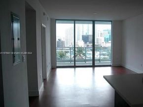 90 SW 3 St 1416, Miami FL 33130