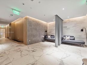 90 SW 3 St 1416, Miami FL 33130