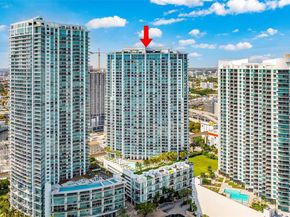 90 SW 3 St 1416, Miami FL 33130